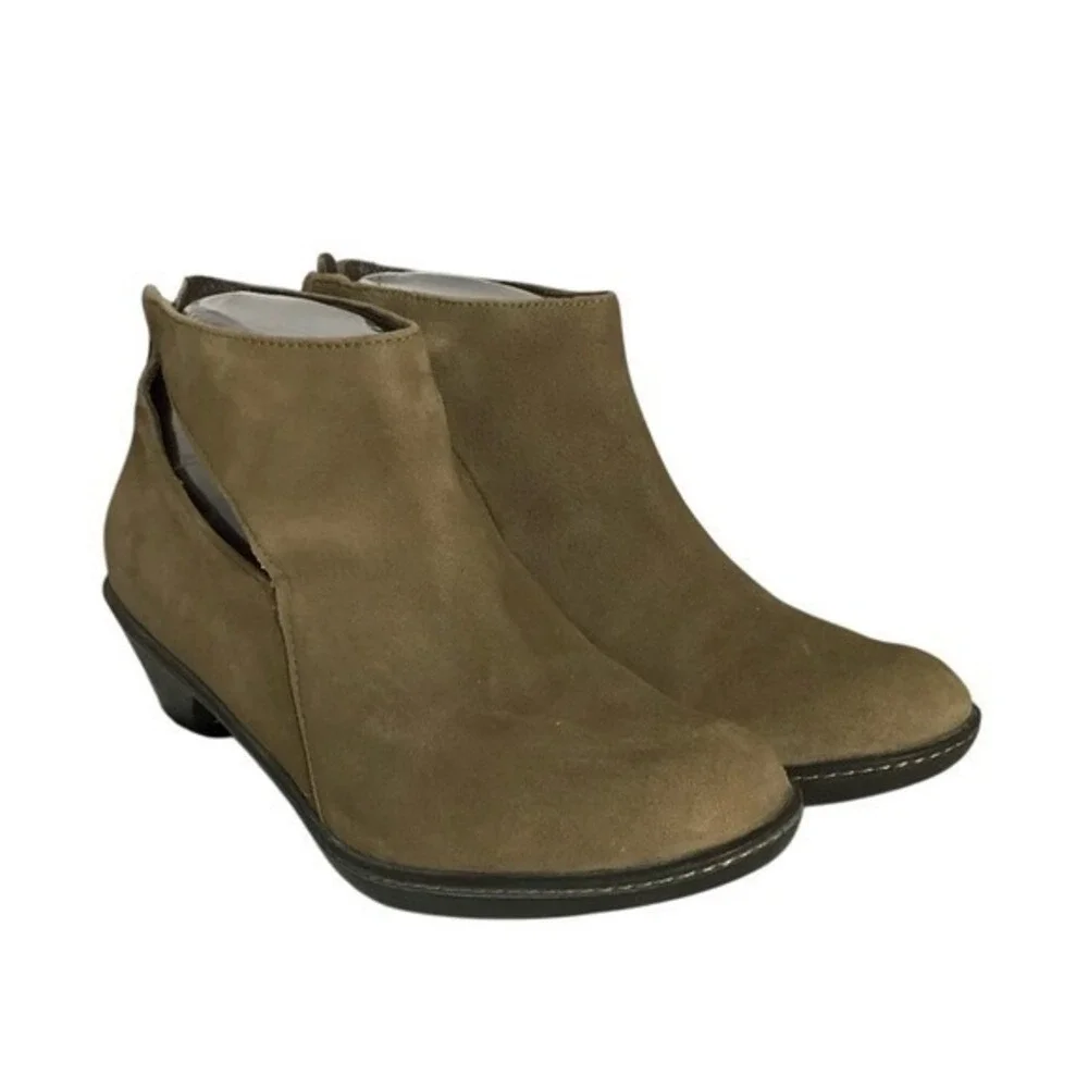 Dansko Maria Taupe Brown Nubuck Leather Cutout Ankle‎ Boots Size 37 US 6.5-7